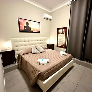 https://hotel-carlo-goldoni.italymilanhotels.net