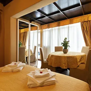 2* Guest house Canova In Spanish Steps